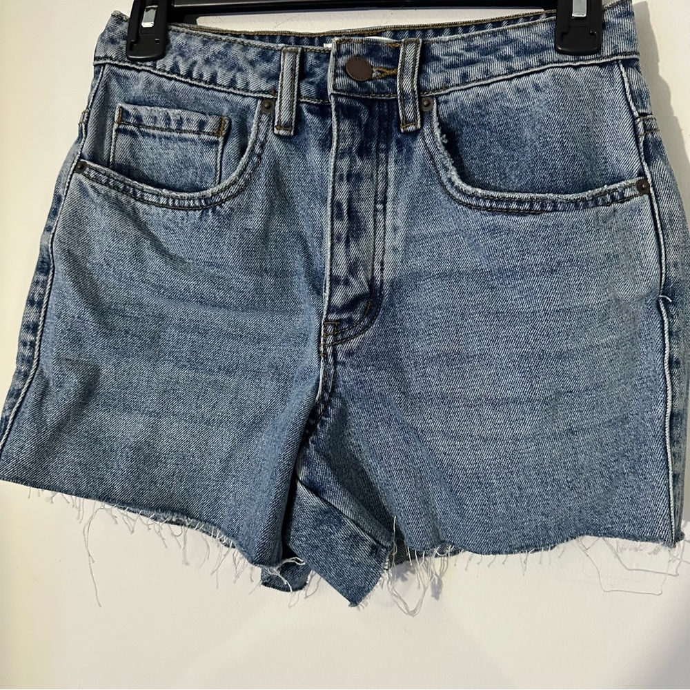O’Neill cutoff denim shorts size 25 NWOT